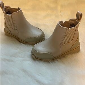 Old Navy Kids Tan Boots